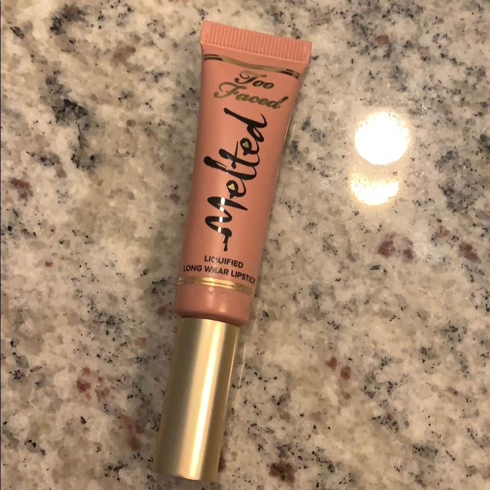 Too Faced Melted Lipstick in Sugar